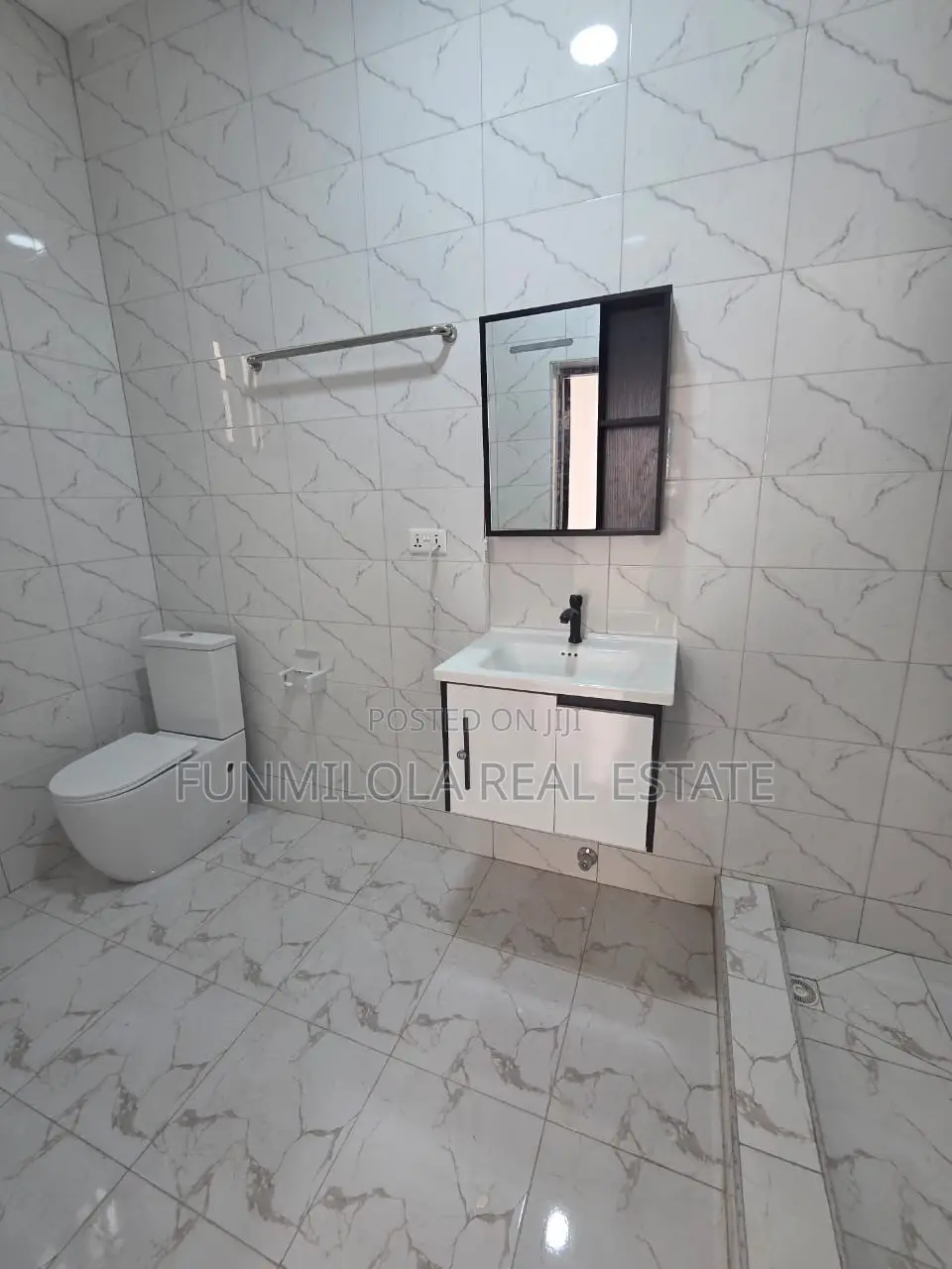 3bdrm House in Kasoa Adade, Awutu Senya East Municipal for sale