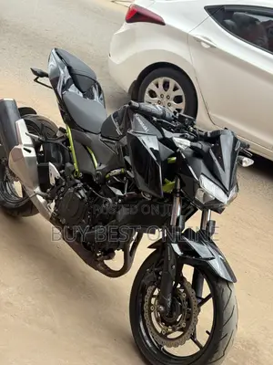 Kawasaki Z400 2022 Black