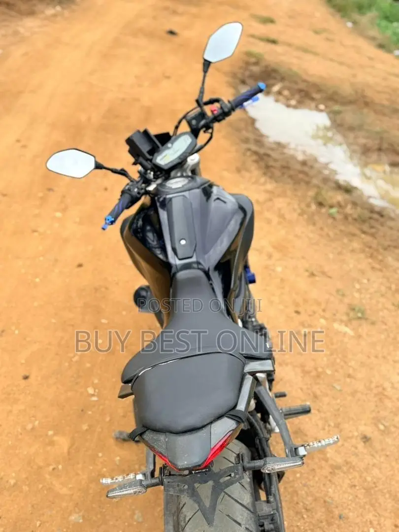 Kawasaki Z400 2022 Black