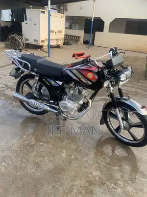 New Royal RY125 2026 Black