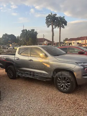 Mitsubishi L200 2024 Silver