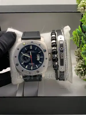 Panerai Luminor Submersible Carbotech.