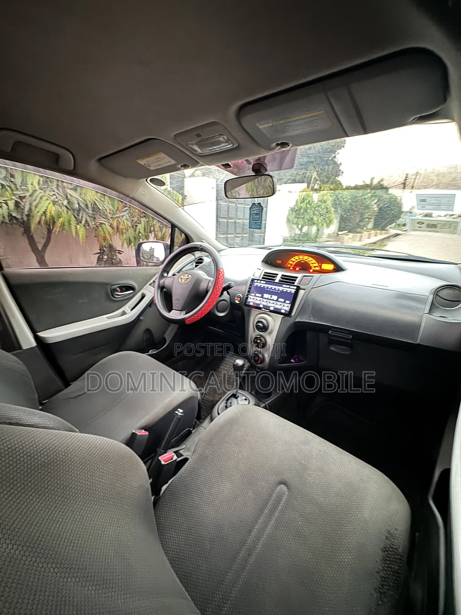Toyota Vitz 1.3 AWD 3dr 2010 Burgundy