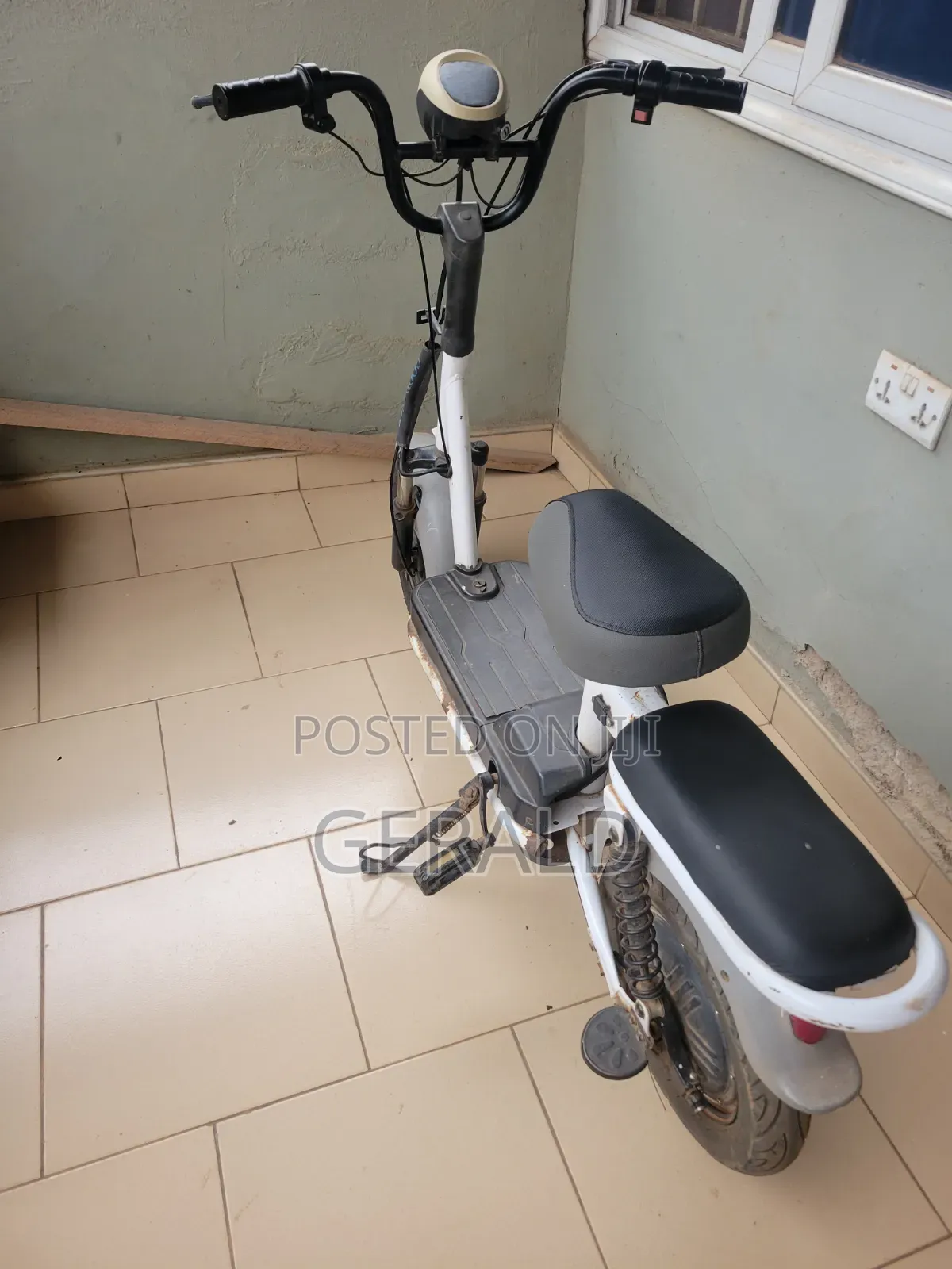 Motorcycle 2022 White
