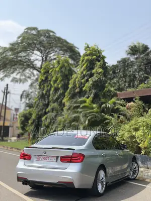 BMW 330i 2018 Silver