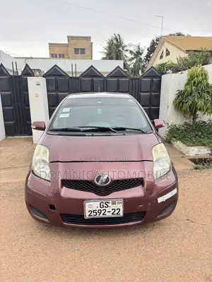 Toyota Vitz 1.3 AWD 3dr 2010 Burgundy