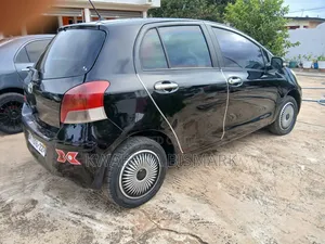 Toyota Vitz 2010 Black