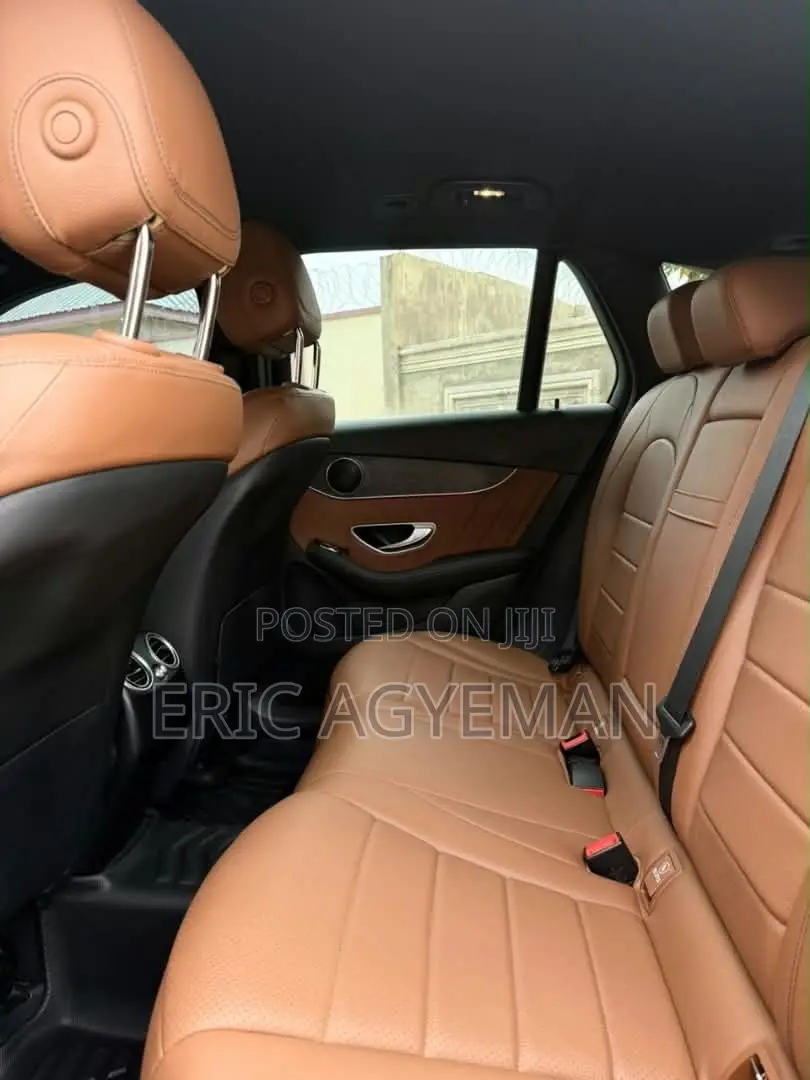 Mercedes-Benz GLC-Class 2021 Red