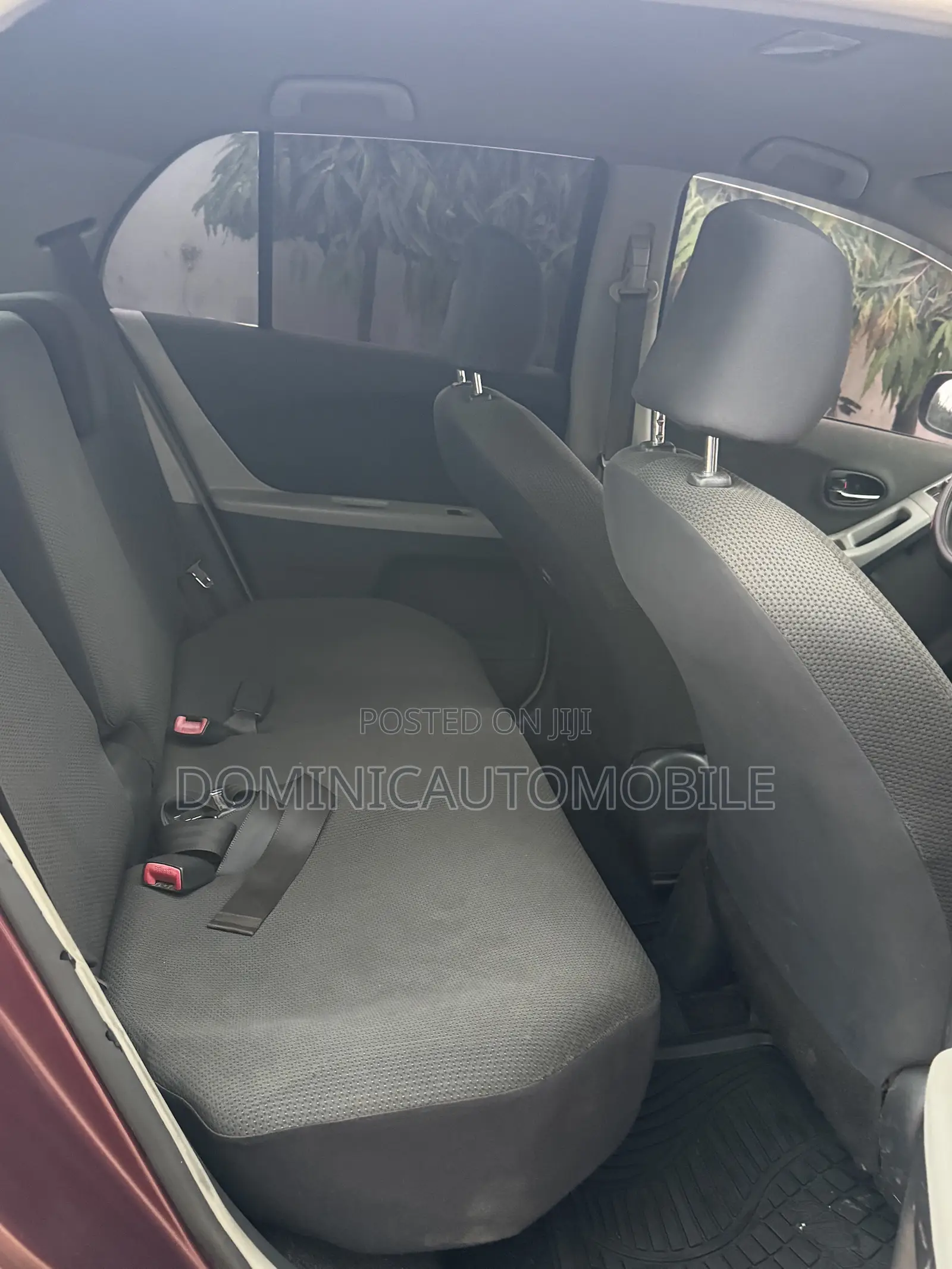 Toyota Vitz 1.3 AWD 3dr 2010 Burgundy