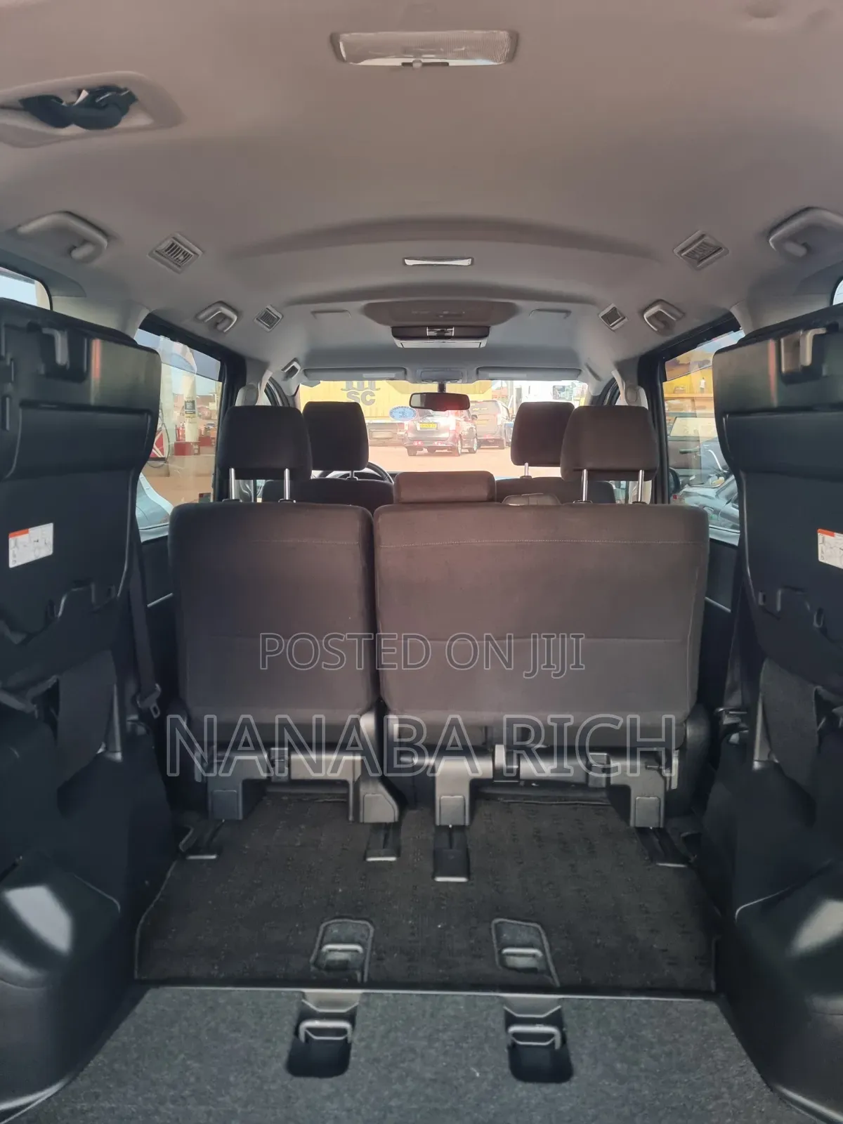 Toyota Voxy V 2WD 8-Seater 2015 Blue