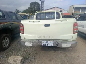 Mitsubishi L200 2016 White