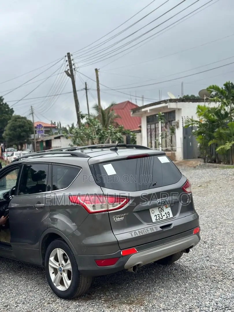 Ford Escape SE 4dr SUV (1.6L 4cyl Turbo 6A) 2014 Gray