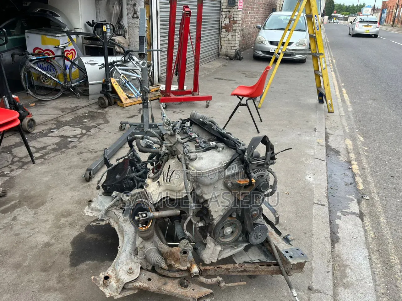 Toyota Yaris 1.0/1.3 Engine With Manual Gearbox With Wires