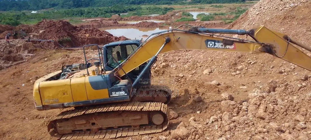 Excavater XCMA Xe215da