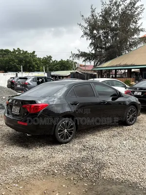 Toyota Corolla S 4dr Sedan (1.8L 4cyl CVT) 2016 Black