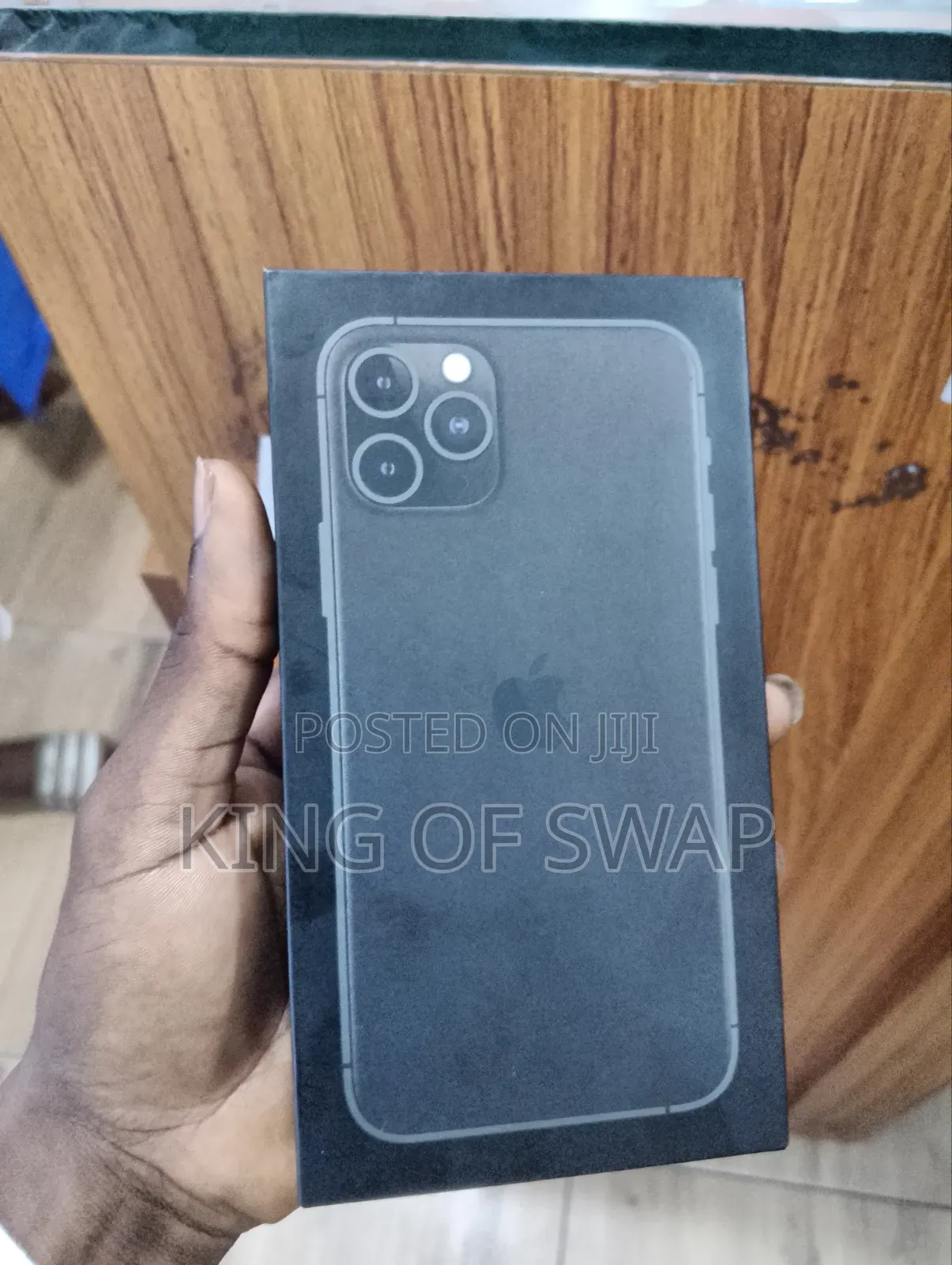 Apple iPhone 13 128 GB Red