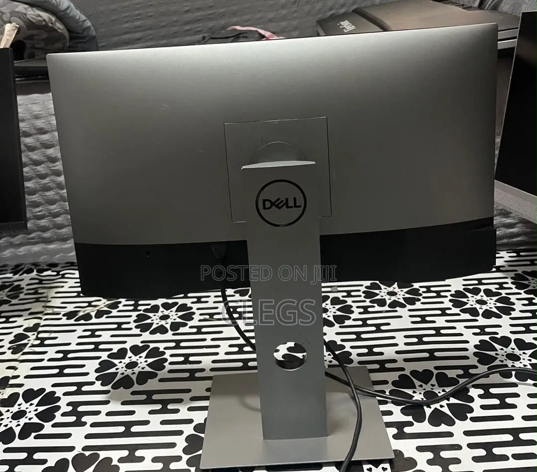 Dell Edgeless 24 Inch Monitor