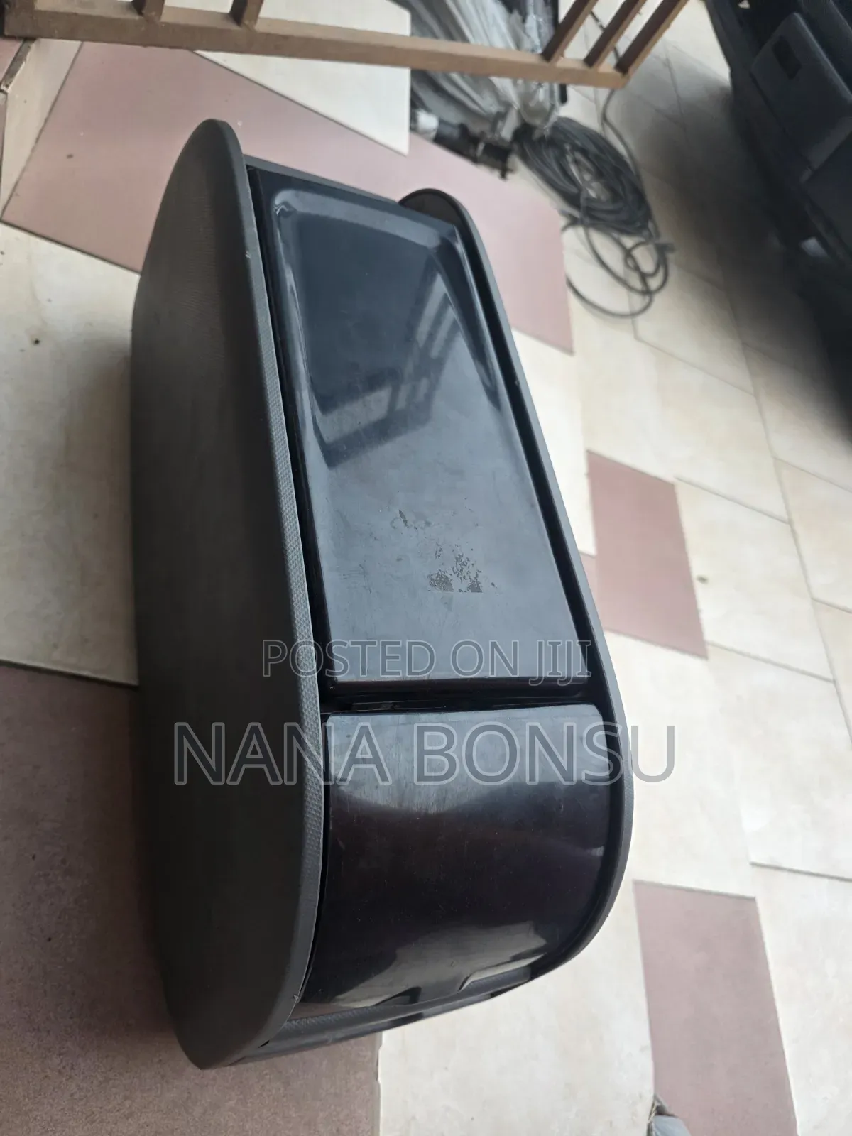Toyota Voxy Inside Console Box USB Port Storage