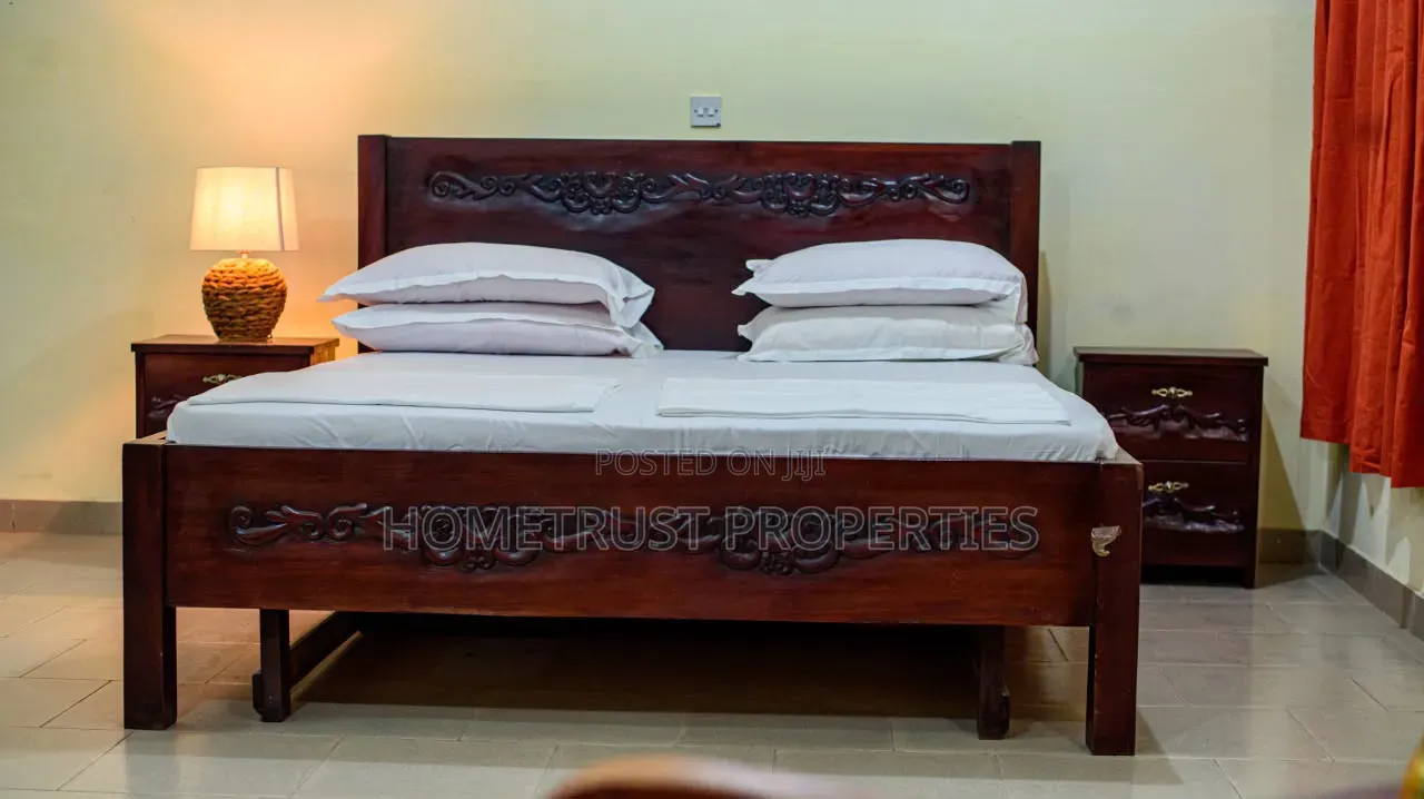 Furnished 4bdrm Duplex in Maccharty Hills for rent