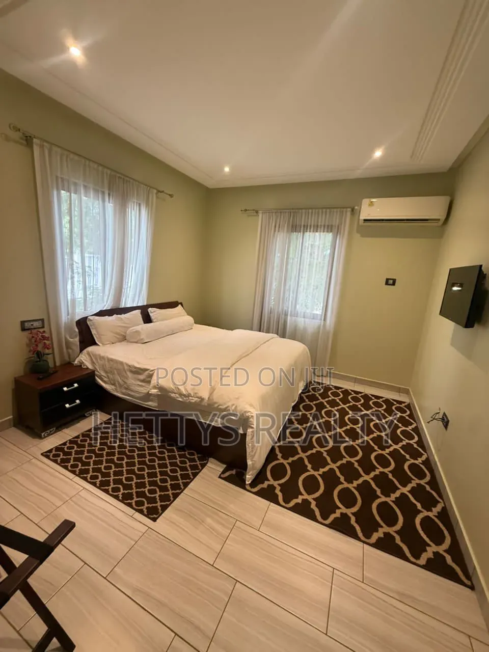 Furnished 4bdrm House in Boundary Road Area for rent
