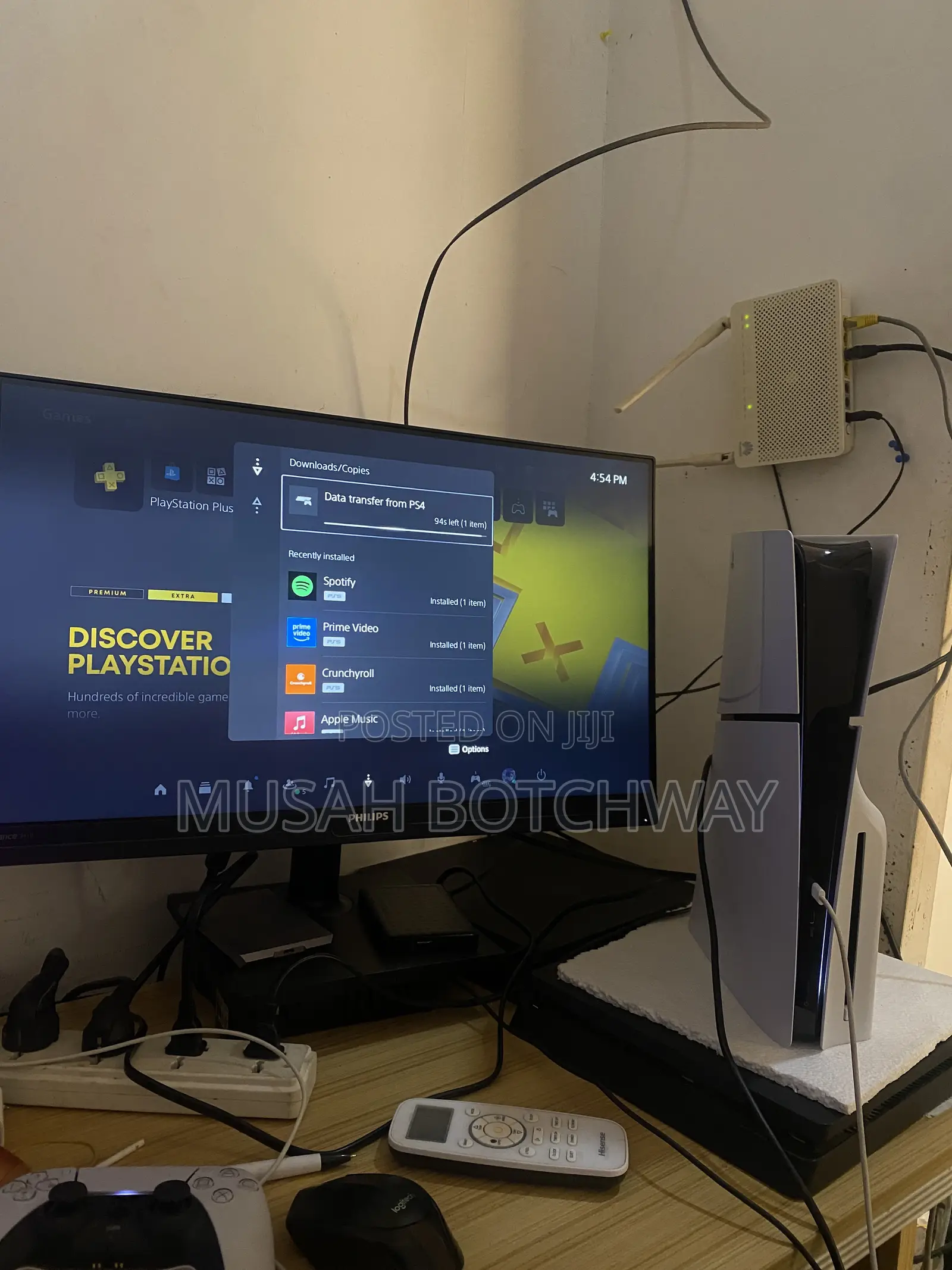 Sony PS4 Slim 1TB – Very Neat + 1 Controller