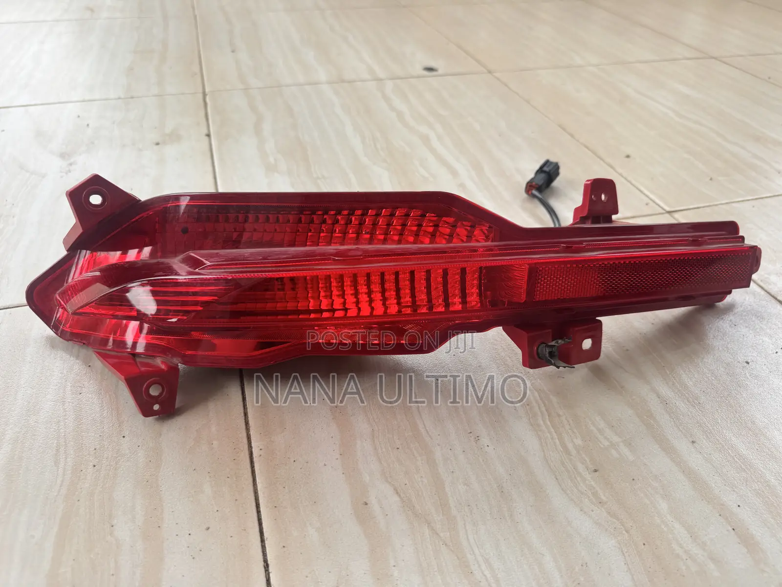 Hyundai Santafe 2021-2023 Rear Bumper Light/ Reflector.