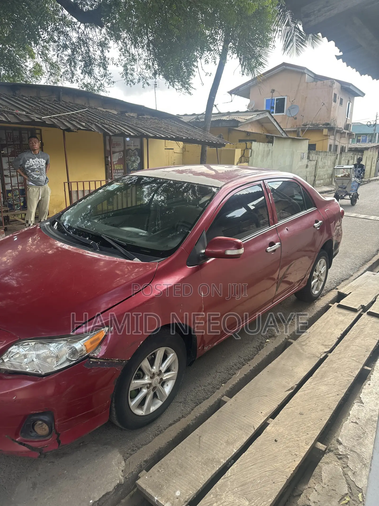 Toyota Corolla Base 4dr Sedan (1.8L 4cyl 5M) 2011 Red