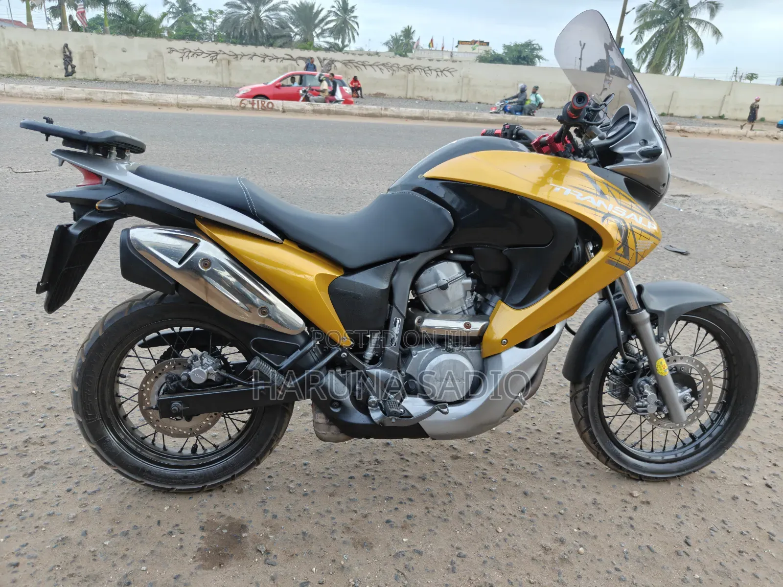 Honda 2014 Beige