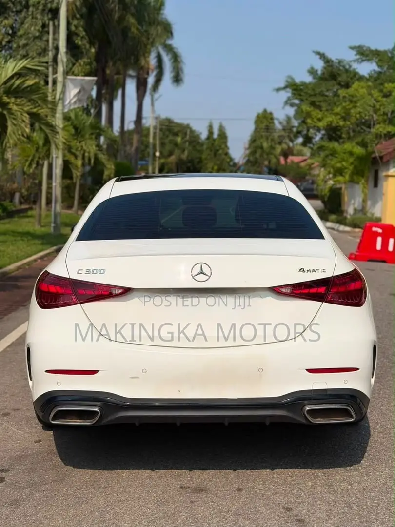 Mercedes-Benz C300 2023 White