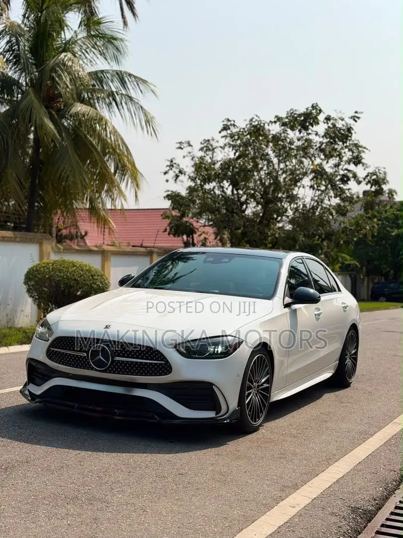 Mercedes-Benz C300 2023 White