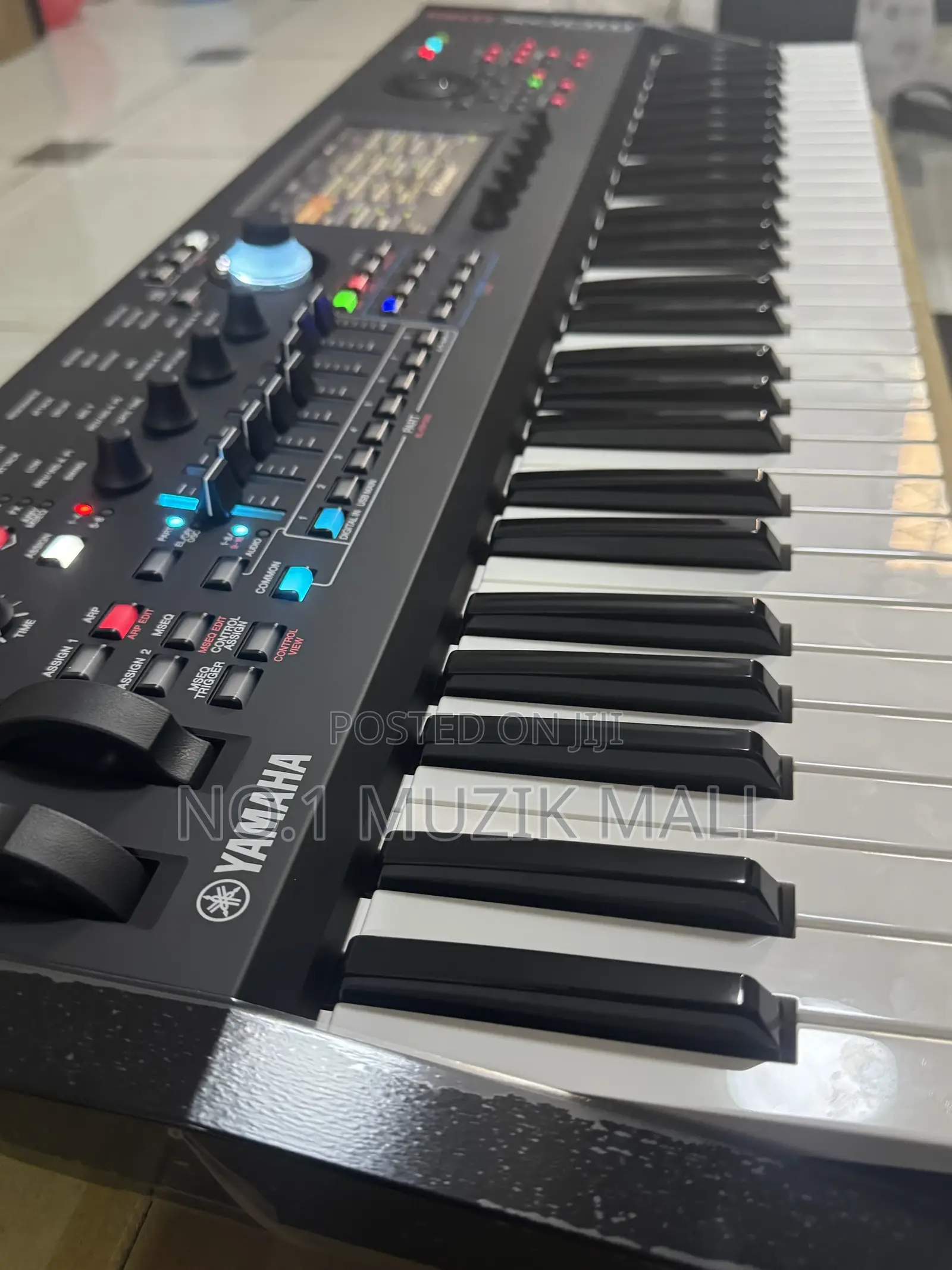 Yamaha Modx M6