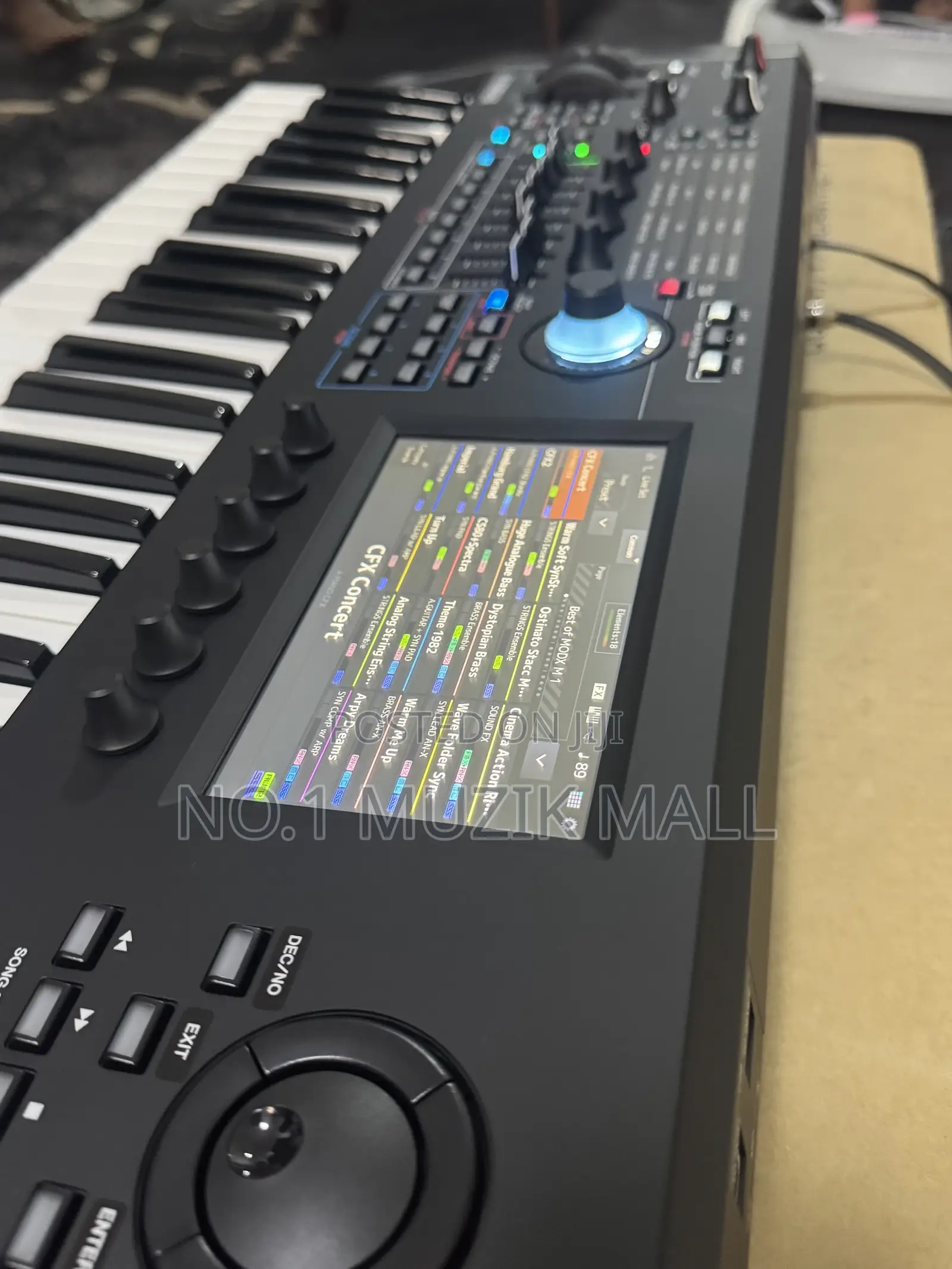 Yamaha Modx M6