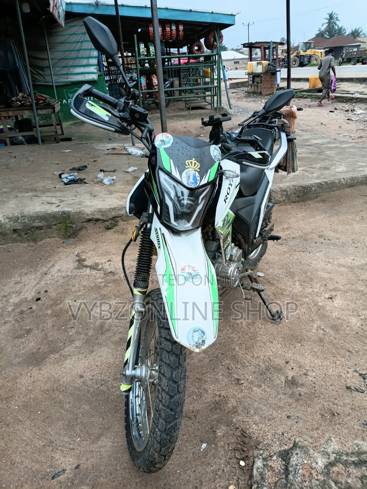 Royal Motorcycle 2025 Green