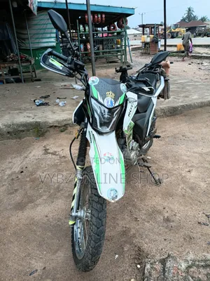 Royal Motorcycle 2025 Green