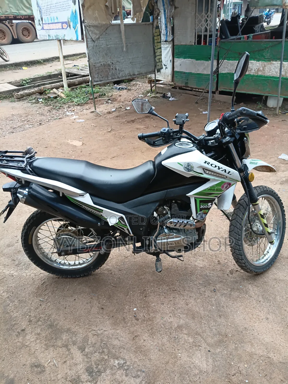 Royal Motorcycle 2025 Green