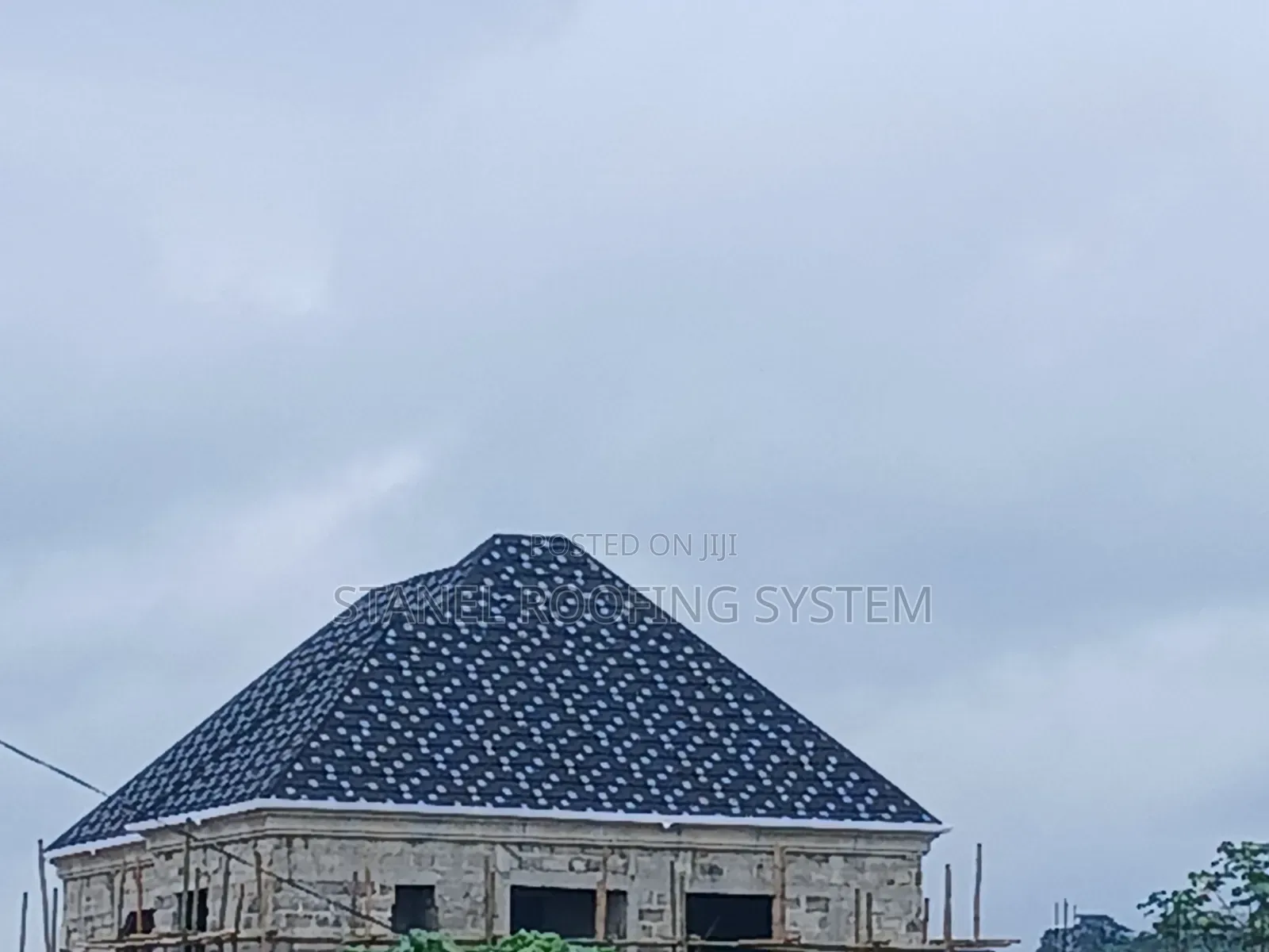 Quality Roof Installations and Rain Gutters