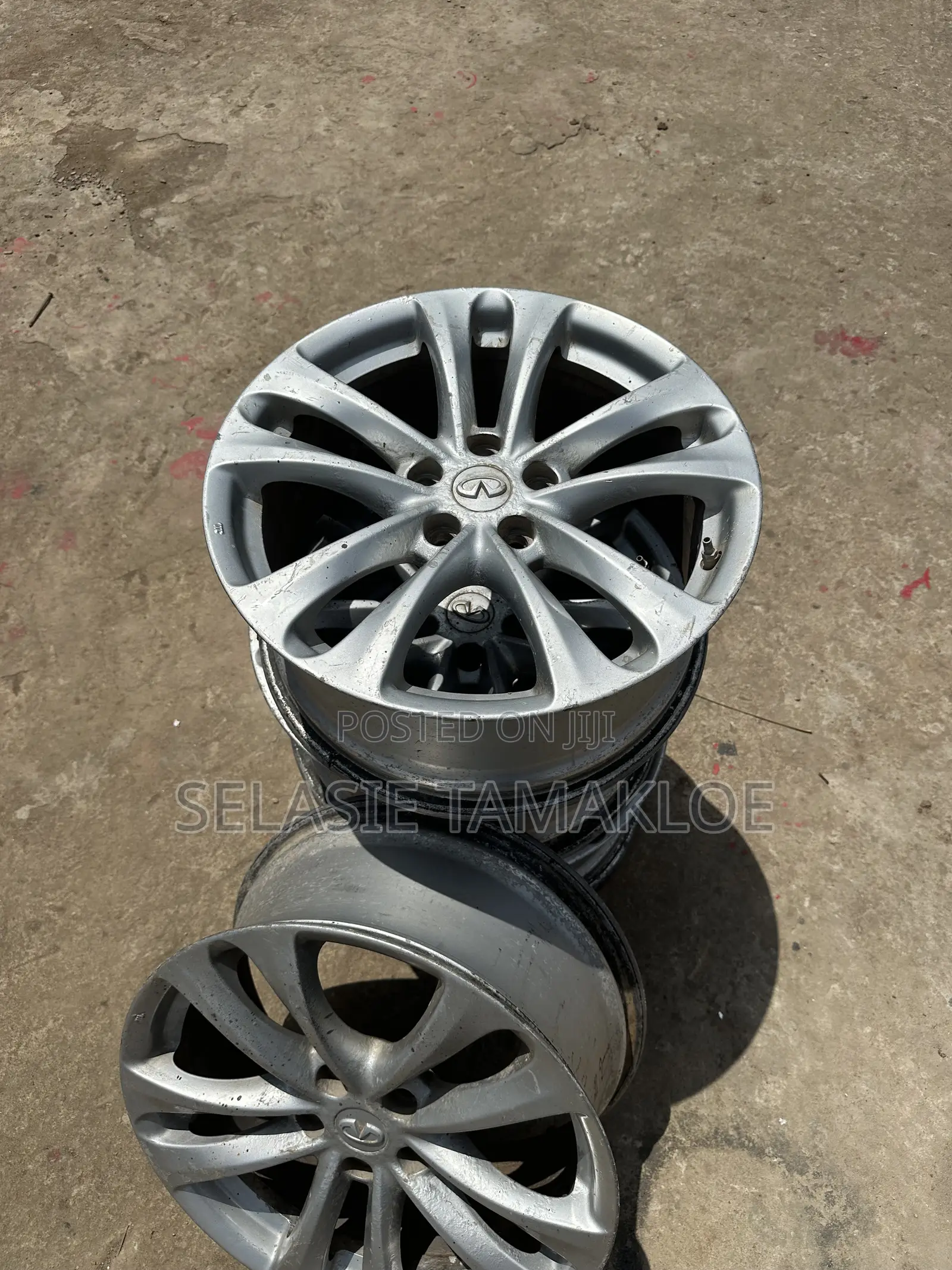 Infiniti FX 35 Rims