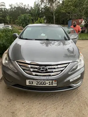 Hyundai Sonata Limited 2.0T Sedan (2.0L 4cyl 6A) 2013 Black