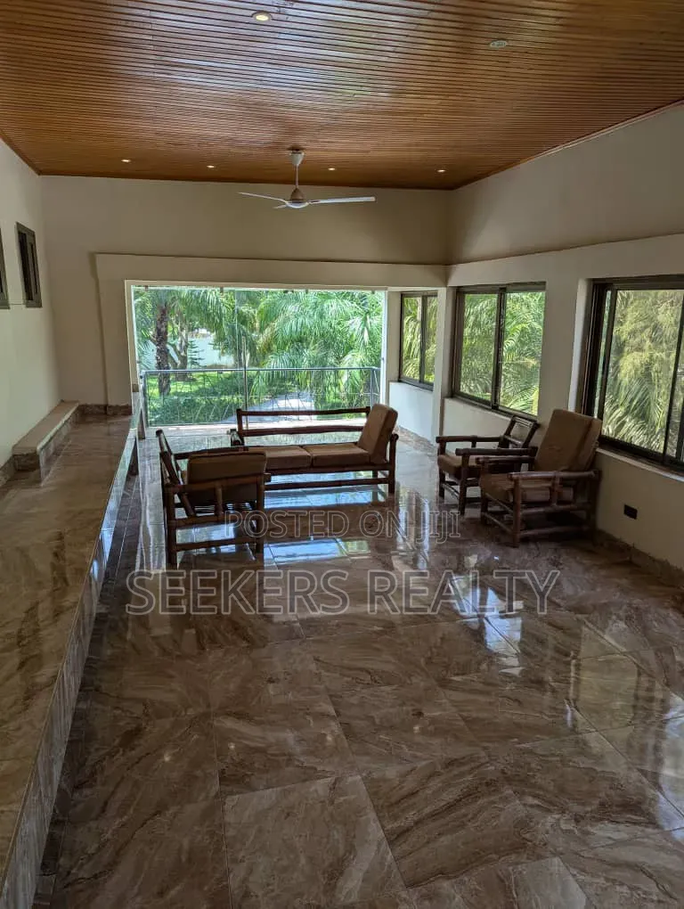 7bdrm House in Seekers Realty, US Embassy Area for rent