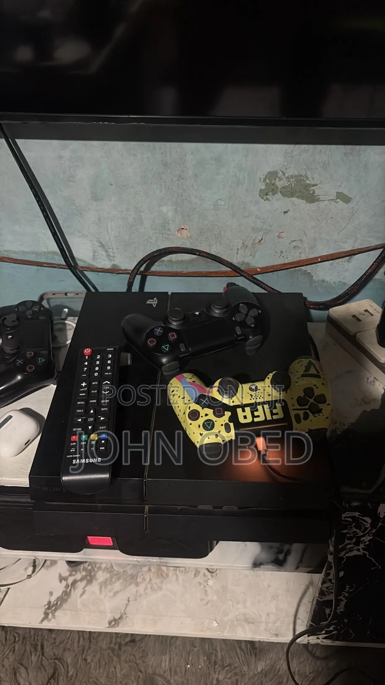 PS4 Console