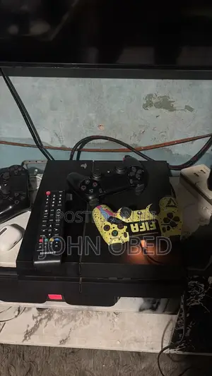 PS4 Console