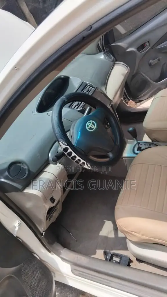 Volkswagen Tiguan 2010 Green