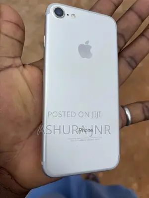 Apple iPhone 7 32 GB Silver