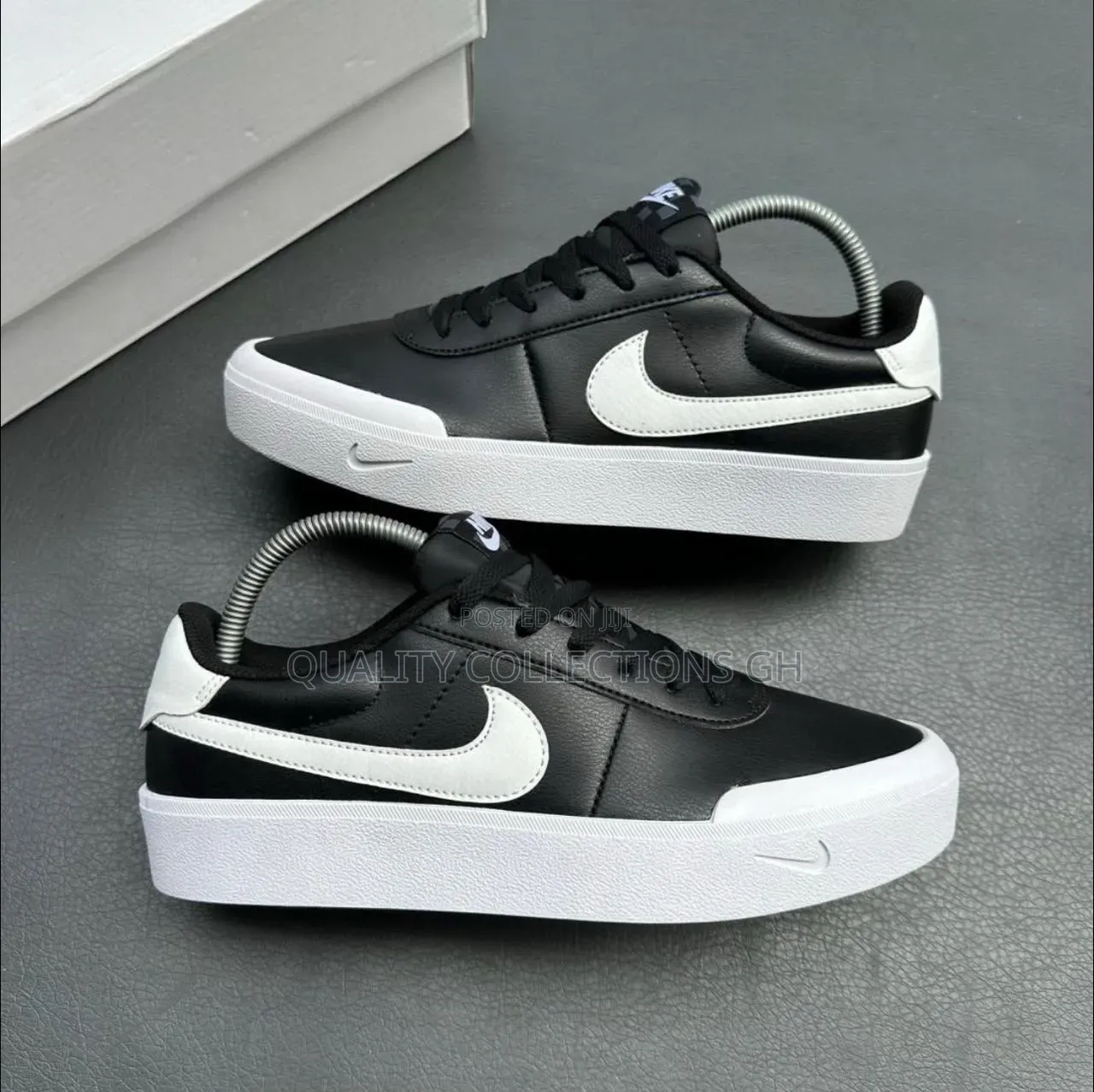 Nike Court Shot