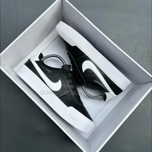 Nike Court Shot
