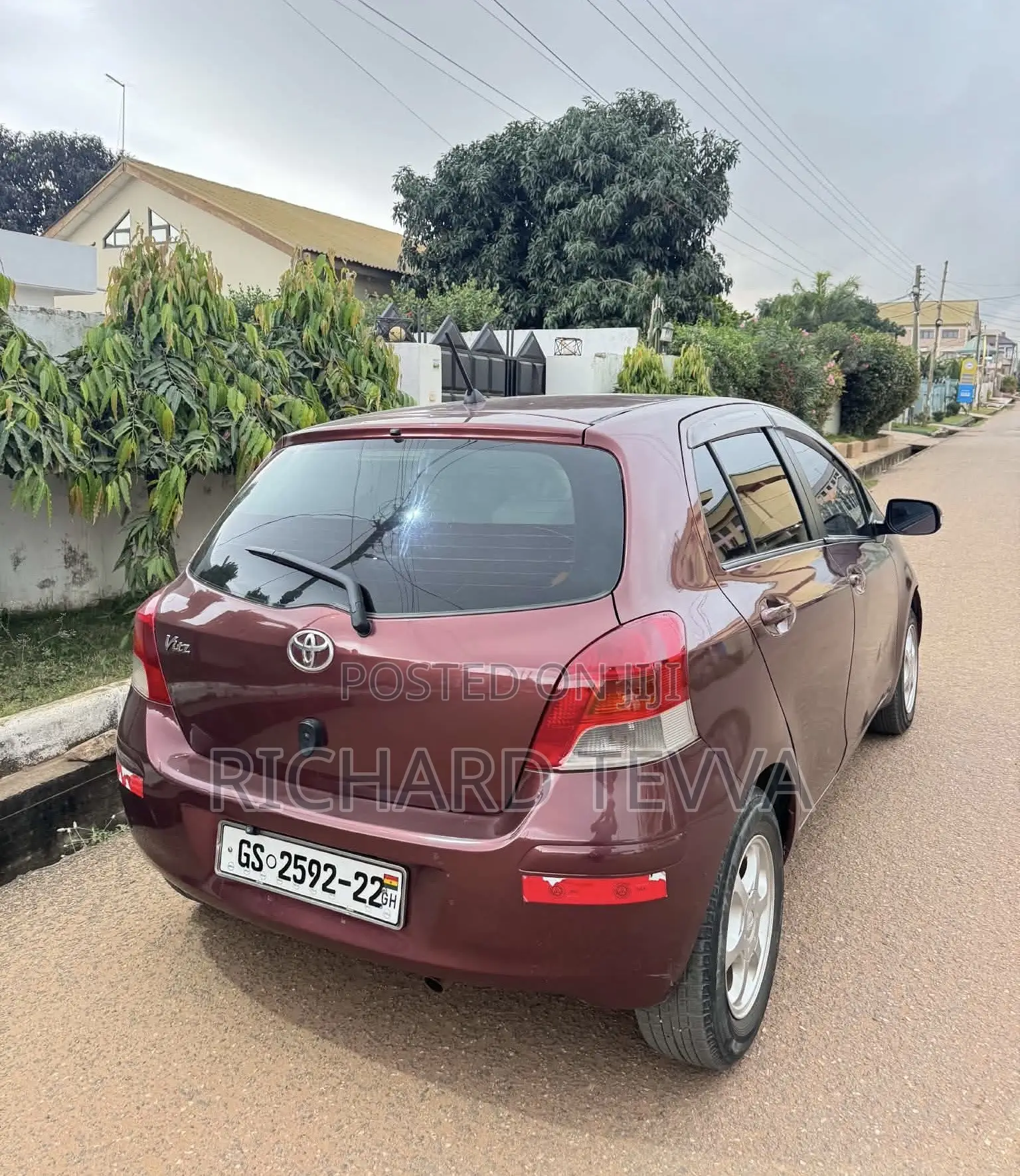 Toyota Vitz 1.3 AWD 3dr 2010 Brown