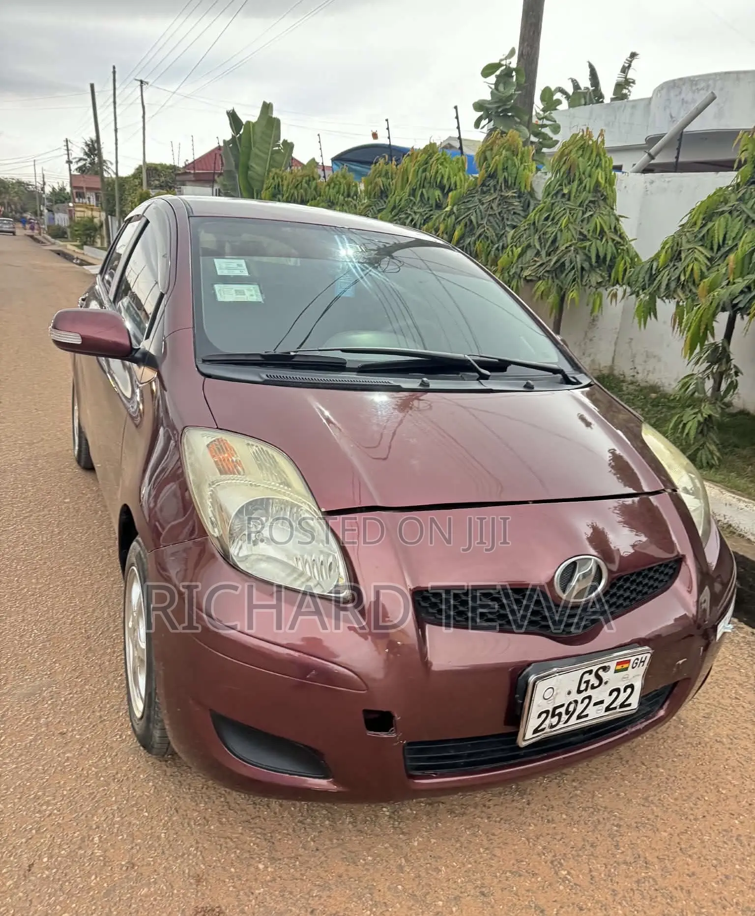 Toyota Vitz 1.3 AWD 3dr 2010 Brown