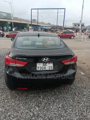 Hyundai Elantra Limited Sedan FWD (1.8L 4cyl 6A) 2013 Black