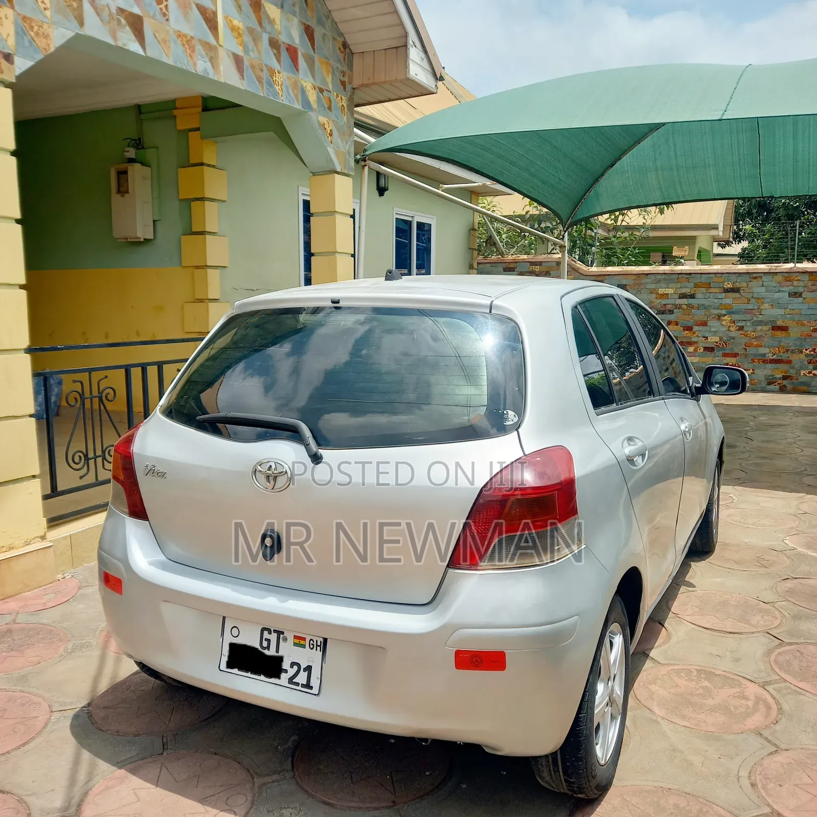 Toyota Vitz 1.0 FWD 3dr 2010 Silver