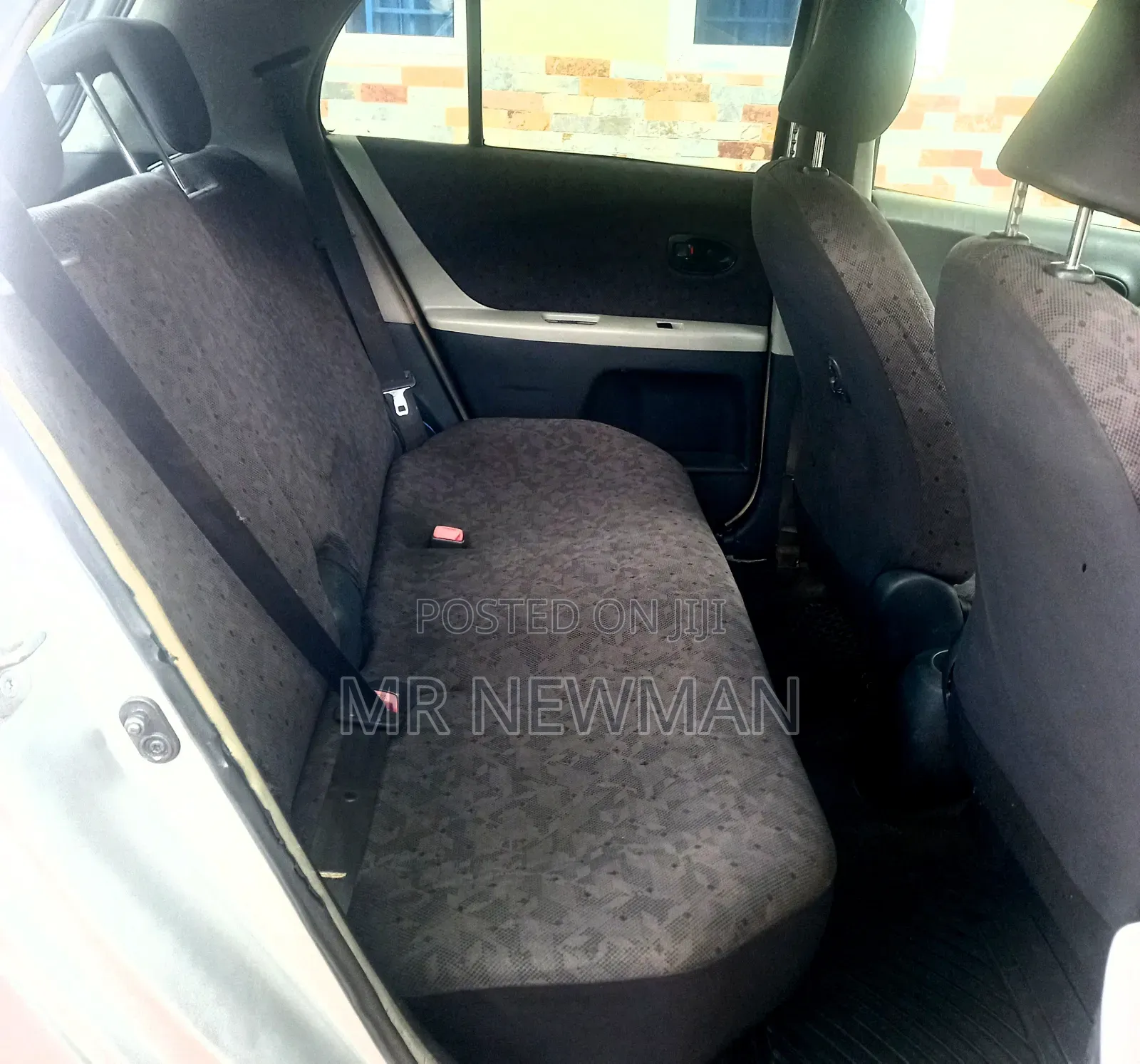 Toyota Vitz 1.0 FWD 3dr 2010 Silver